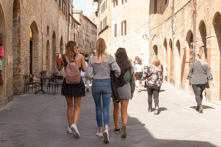 Day Tour from Florence: Medieval Tuscany & Chianti Wine Experience – Certaldo, San Gimignano & Volterra (Small Group)