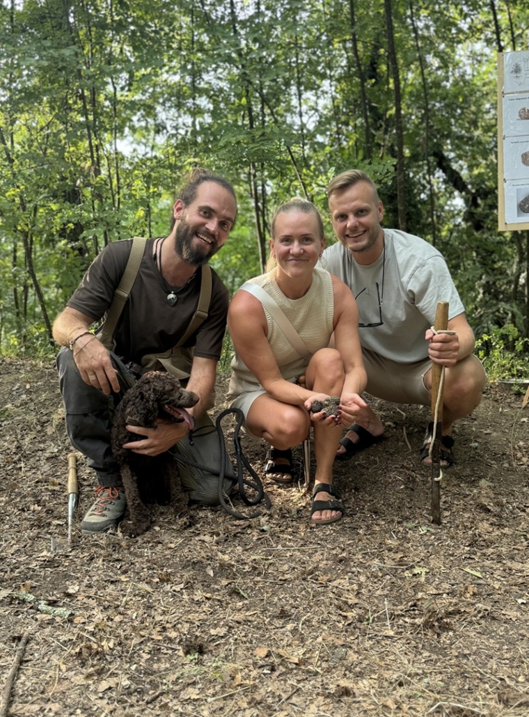 Authentic Truffle Hunting Experience near Florence with Local Truffle Hunter